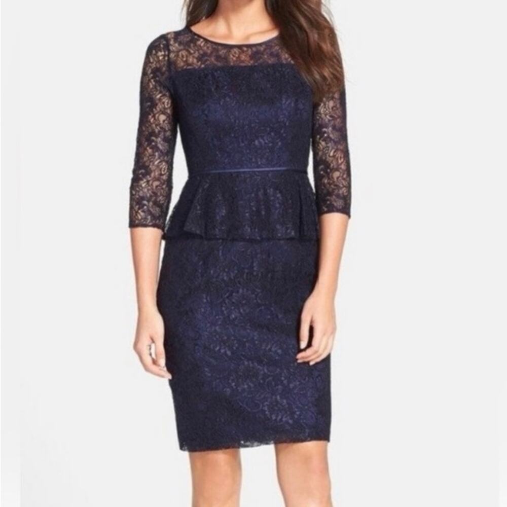 ADRIANNA PAPELL 12 Women's Lace Overlay Sheath Dress Peplum Navy Cocktail Short - Picture 1 of 14